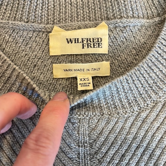 Aritzia | Wilfred Italian Yarn Chevron Knit Sweater - Picture 5 of 15